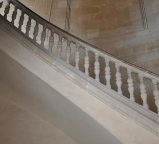 Palacio de Carlos V. - Treppenaufgang im Innenhof