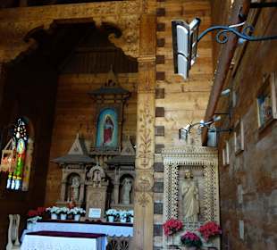 Innenansicht schlichter Altar