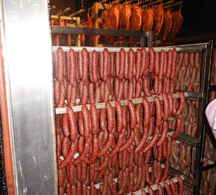 Kaminwurzen im Rauch