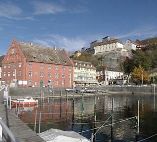Der Seehof, helles Gebäude rechts