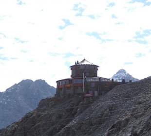 Tibet-Hütte am Stilfserjoch