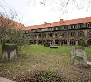 Innenhof des Kreuzgangs