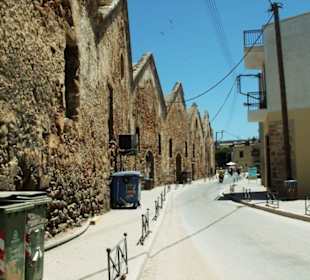 Kreuzförmige Hallen