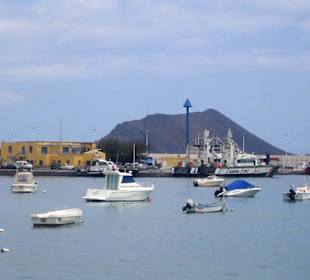 Am Hafen von Corralejo