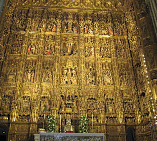 In der Kathedrale, Altar aus Gold
