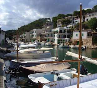 Der malerische Hafen von Cala Figuera