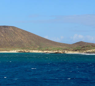 Blick auf Lobos von der Fähre