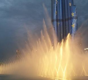 Wasserfontänen Dubai Mall