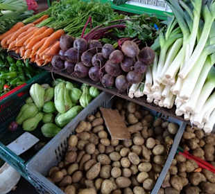 Rundgang über den Petit Marché von Saint-Denis