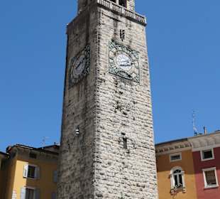 An der Piazza III Novembre in Riva del Garda