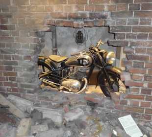 Das eingemauerte Motorred