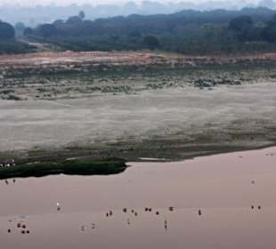 Po drugiej stronie Taj Mahal