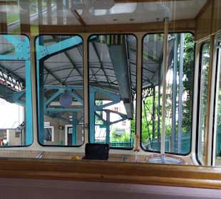 Schwebebahn 