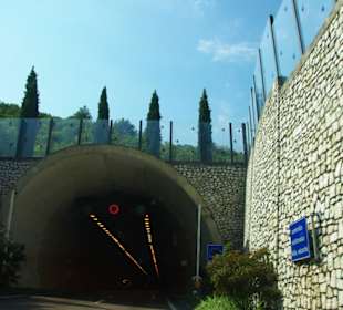Tunnelzufahrt Torbole