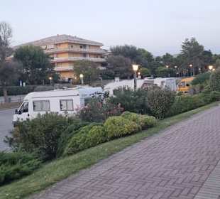 Am Camping Platz vorbei