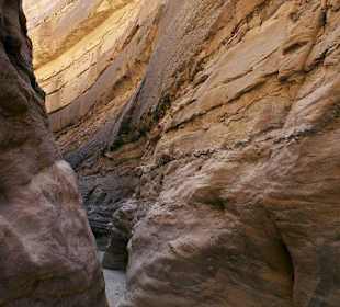 Senkrecht fallende Wände...