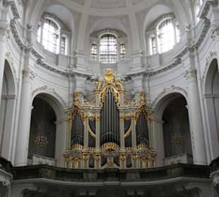 Blick auf die Silbermann Orgel
