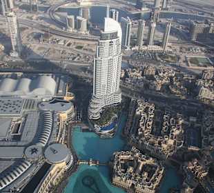 Ausblick, links die Dubai Mall!