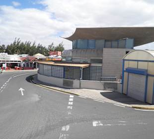 Direkt im Kreisel der Tankstelle - nur von der Tankstelle Se