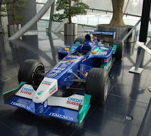 Red Bull Hanger 01/2010