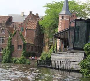 Zu Wasser - alte Fischhalle