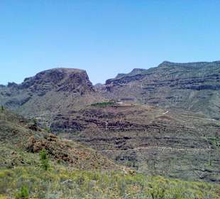 Bergwelt bei Embalse de la Cueva de las Ninas