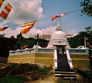Aluthepola Tempel, 2550. Geb. Buddah