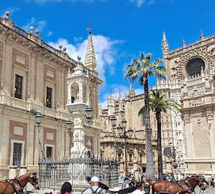 Plaza del Triunfo in Sevilla