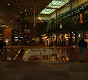 Jersey Gardens Outlet Mall