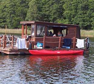 Hausboot auf dem Bikowsee