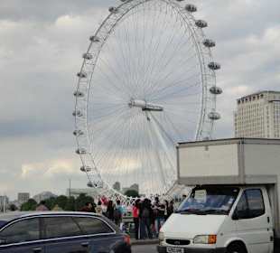 London Eye.