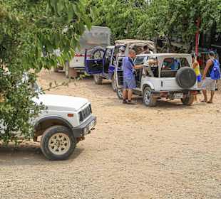 Jeep Safari