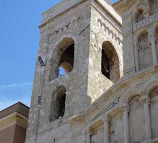 Außenansicht der Kathedrale Santa Maria