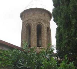 Eine der beiden Kirchen von Telawi (1)