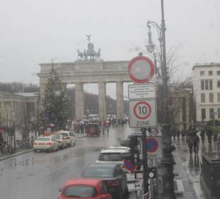 Brandenburger Tor  vom 100 Bus gesehen