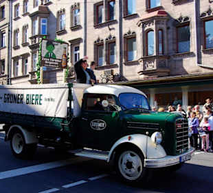 Grüner LKW Tucher Brauerei Fürth