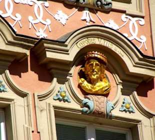 Vier wichtige Personen werden hier gezeigt