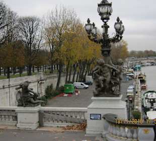 Набережная Сены