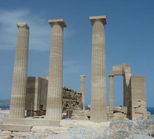 Akropolis