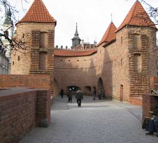 Stare Miasto, Barbakan