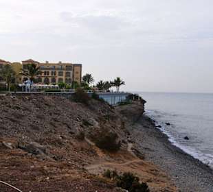 Strand ca. 300 m vom Hotel Cay Beach Meloneras entfernt.