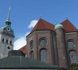 Altstadt (Peterskirche mit Altem Peter)