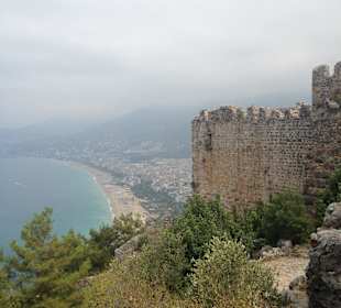 Blick von der Burg auf den Kleopatra Strand