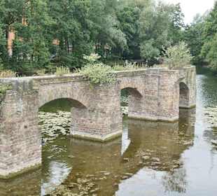 Aquädukt in Köln im Mediapark