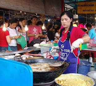 Garküche auf dem Weekend Market