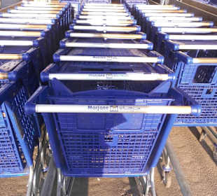 Nehmen sie sich bitte einen Wagen.