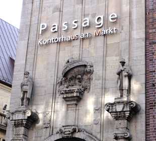 Details der denkmalgeschützten Fassade