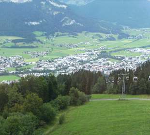 Blick von der Bergbahn nach St. Johann