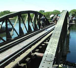 Schienenstrang über die Brücke am Kwai