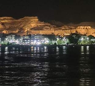 Luxor. Blick auf Theben West